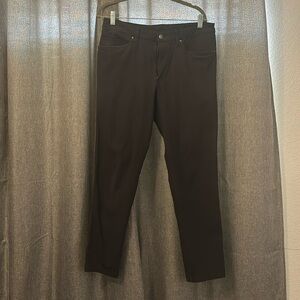 Lululemon pats for men